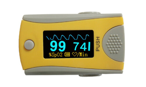 BLT M70 Fingertip Pulse Oximeter (1)